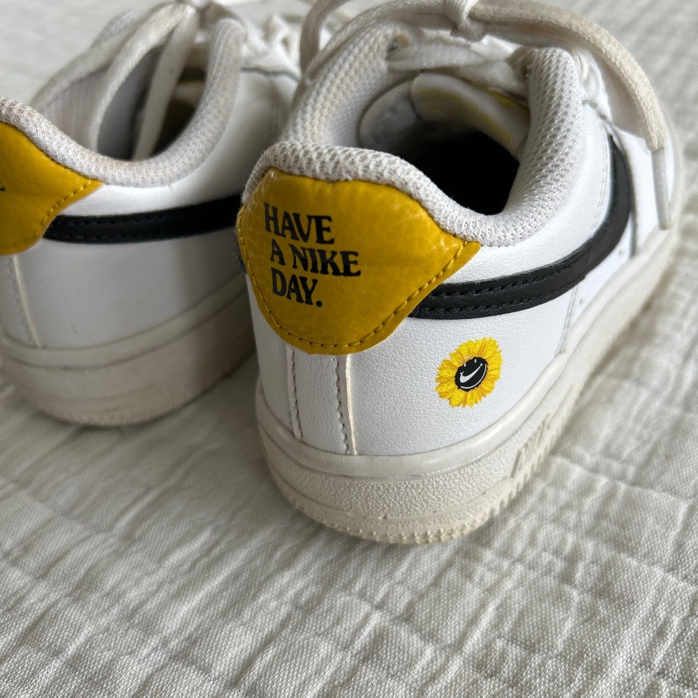 Air Force 1 LV8 GS 'Have A Nike Day'